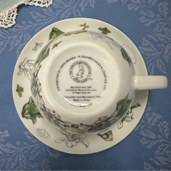 Beatrix Potter Peter Rabbit Floral Teacup and Saucer - Picture 2 of 11